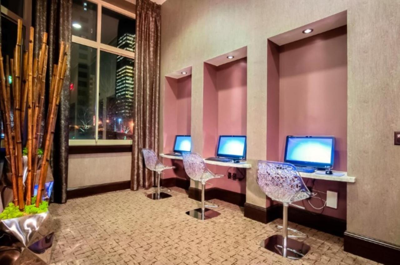 Bluebird Suites Near Newport Centre Джерси-Сити Экстерьер фото