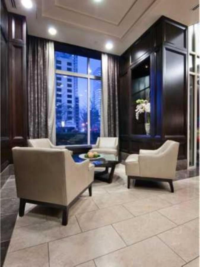 Bluebird Suites Near Newport Centre Джерси-Сити Экстерьер фото